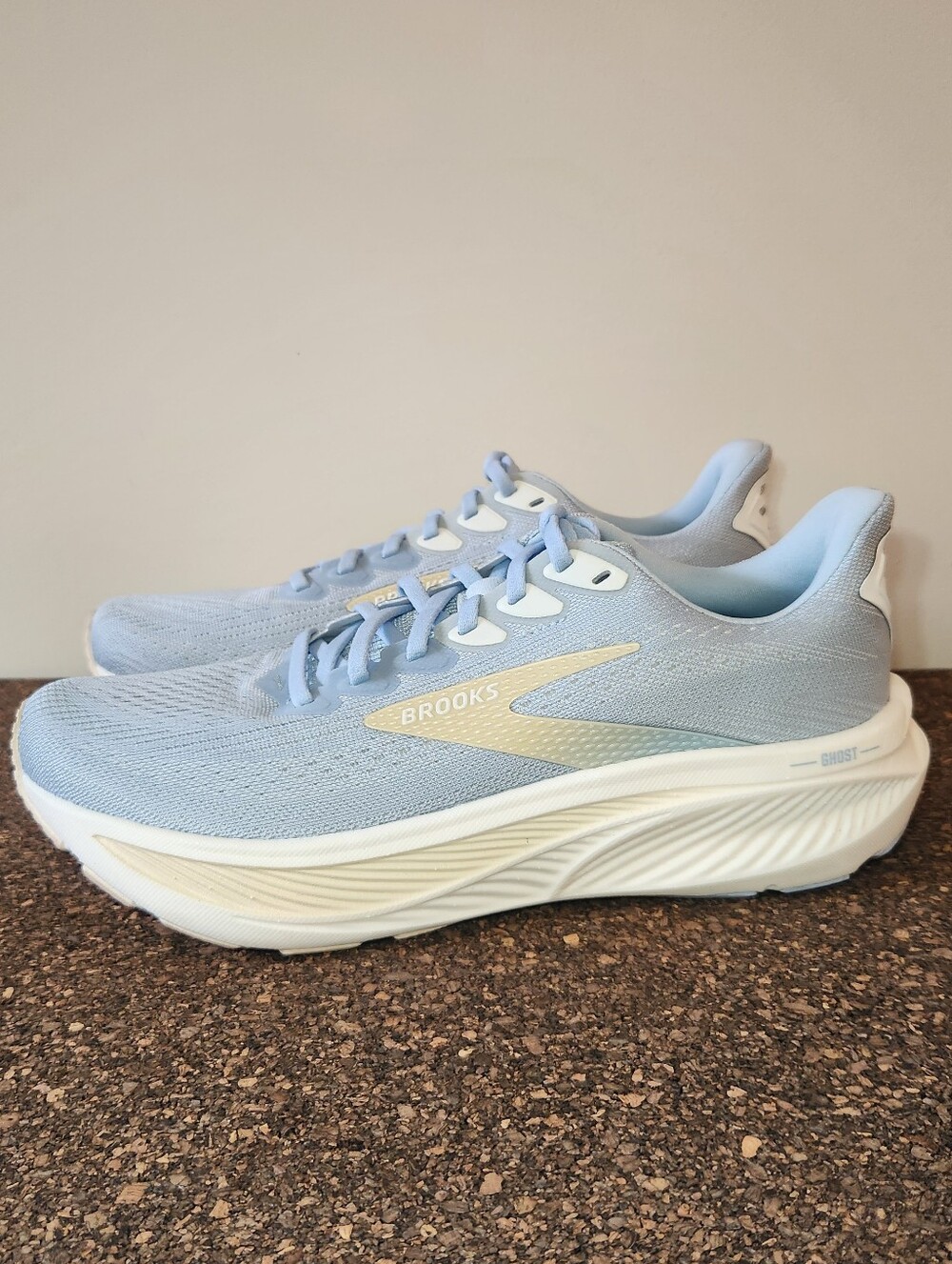 Brooks Ghost 17 Running Shoes Womens Size 8.5